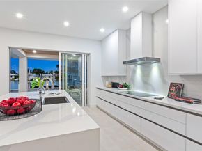 2103 N Riverside Dr, Pompano Beach FL 33062