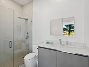 2103 N Riverside Dr, Pompano Beach FL 33062