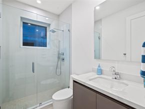 2103 N Riverside Dr, Pompano Beach FL 33062