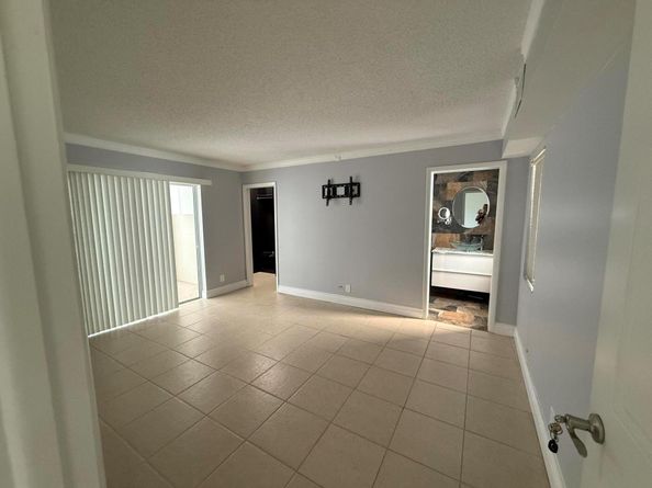 9 Piedmont A, Delray Beach FL 33484