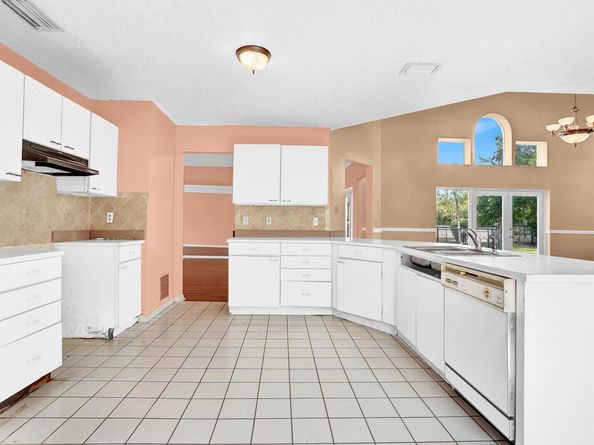 101 Van Gogh Way, Royal Palm Beach FL 33411