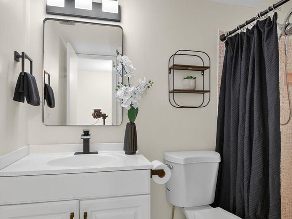 20 Abbey Lane 103, Delray Beach FL 33446