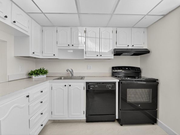 20 Abbey Lane 103, Delray Beach FL 33446