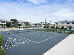 3402 Cynthia Lane 208, Lake Worth Beach FL 33461