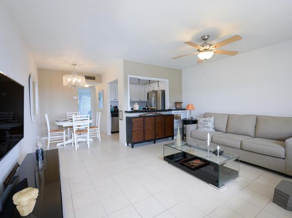 3402 Cynthia Lane 208, Lake Worth Beach FL 33461