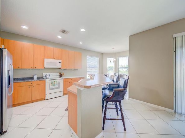 155 Bella Vista Way, Royal Palm Beach FL 33411