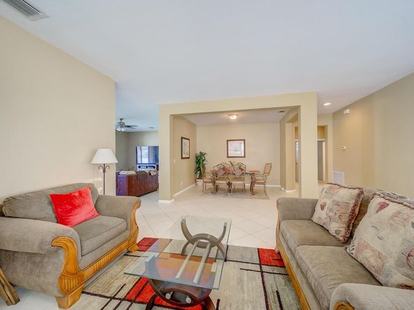 155 Bella Vista Way, Royal Palm Beach FL 33411