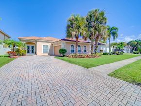 155 Bella Vista Way, Royal Palm Beach FL 33411