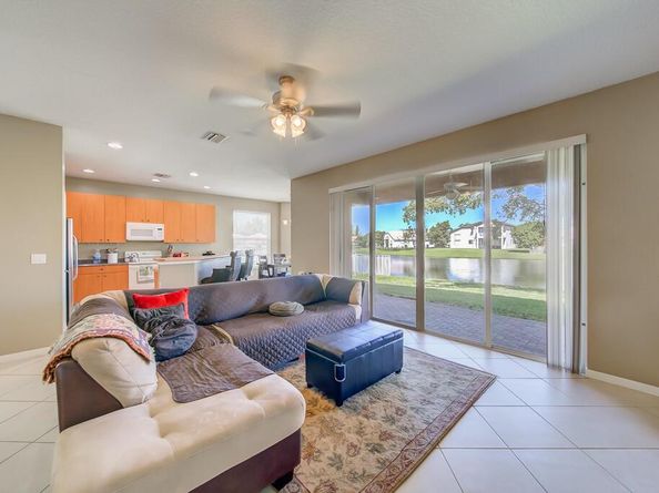 155 Bella Vista Way, Royal Palm Beach FL 33411