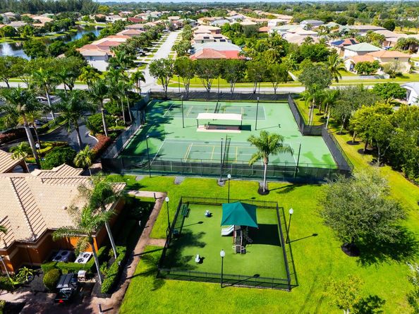 155 Bella Vista Way, Royal Palm Beach FL 33411