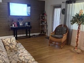 204 Windsor I, West Palm Beach FL 33417