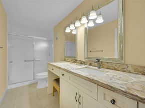 8252 Springlake Dr 8252, Boca Raton FL 33496