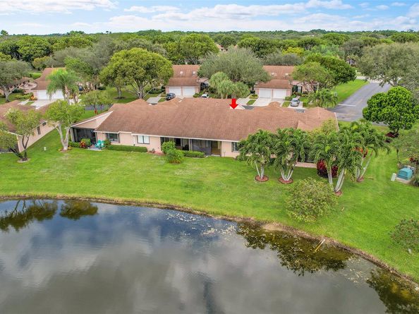 8252 Springlake Dr 8252, Boca Raton FL 33496