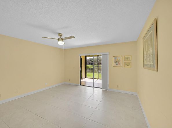 8252 Springlake Dr 8252, Boca Raton FL 33496