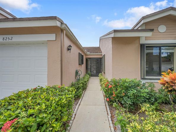 8252 Springlake Dr 8252, Boca Raton FL 33496