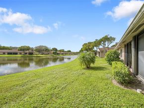 8252 Springlake Dr 8252, Boca Raton FL 33496