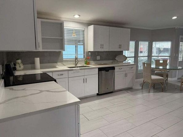 6085 Seashore Drive, Atlantis FL 33462