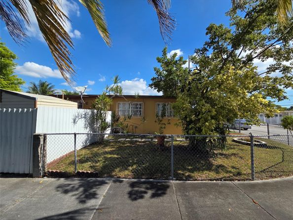 6031 NW 5th St, Miami FL 33126
