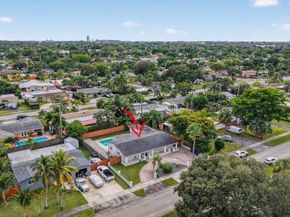 3352 SW 16th St, Fort Lauderdale FL 33312