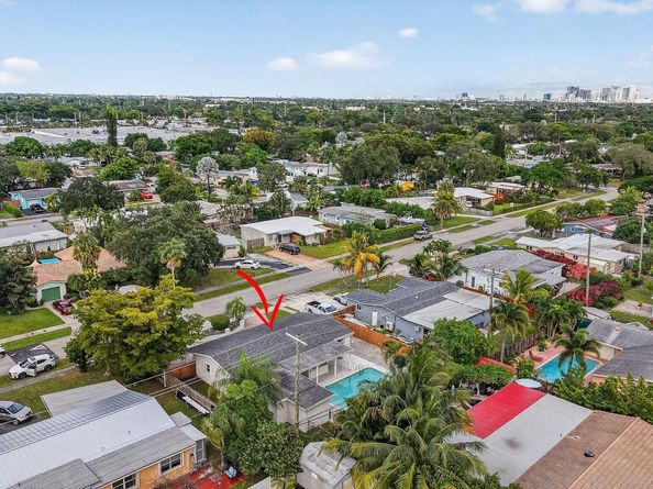 3352 SW 16th St, Fort Lauderdale FL 33312