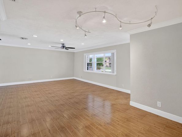 3352 SW 16th St, Fort Lauderdale FL 33312