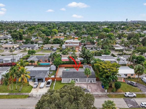 3352 SW 16th St, Fort Lauderdale FL 33312