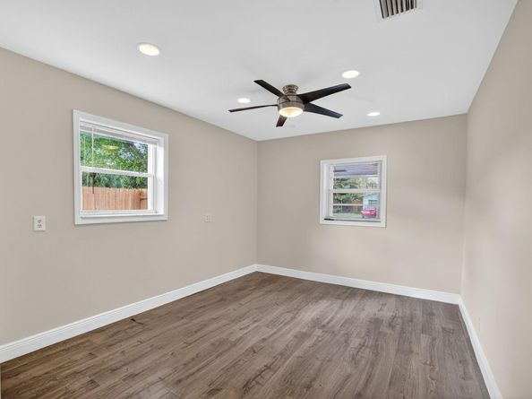 3352 SW 16th St, Fort Lauderdale FL 33312