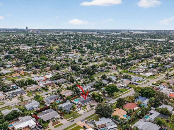 3352 SW 16th St, Fort Lauderdale FL 33312