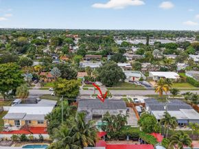 3352 SW 16th St, Fort Lauderdale FL 33312