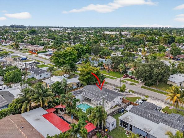 3352 SW 16th St, Fort Lauderdale FL 33312