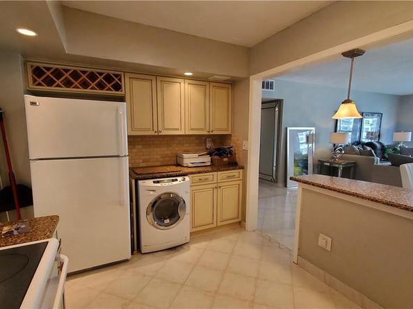 3850 Galt Ocean Dr 1008, Fort Lauderdale FL 33308