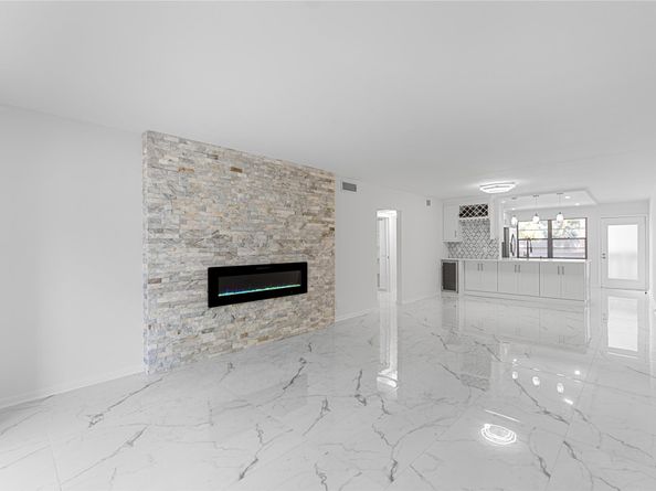 2303 Lucaya Ln H2, Coconut Creek FL 33066