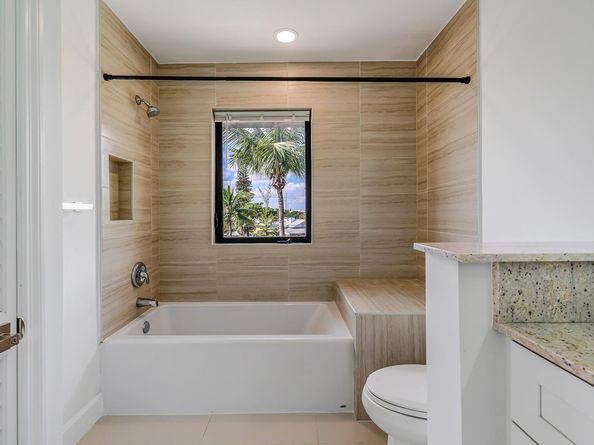 456 NW 41st St, Oakland Park FL 33309