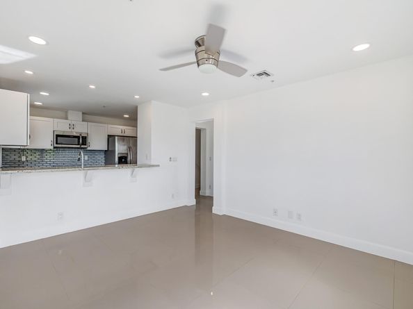 456 NW 41st St, Oakland Park FL 33309