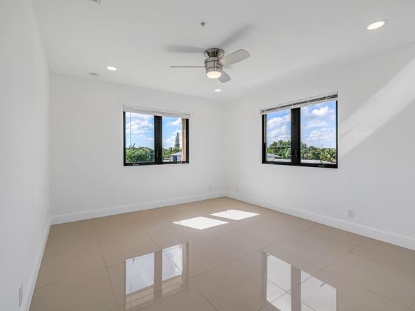 456 NW 41st St, Oakland Park FL 33309