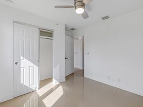 456 NW 41st St, Oakland Park FL 33309