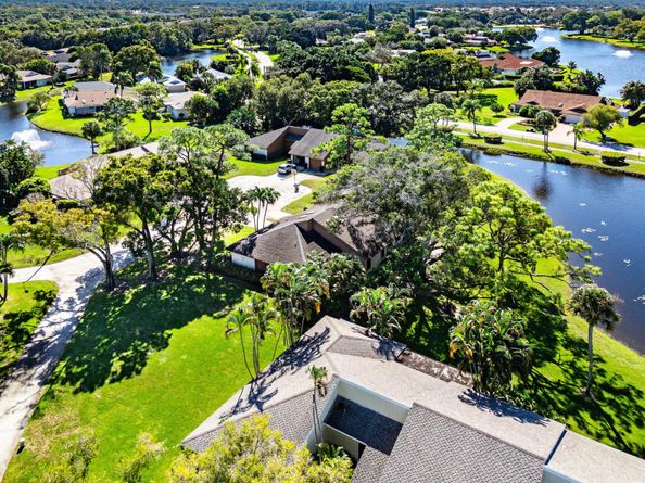 6194 Brandon Street, Palm Beach Gardens FL 33418