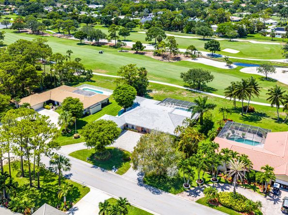 489 S Country Club Drive, Atlantis FL 33462