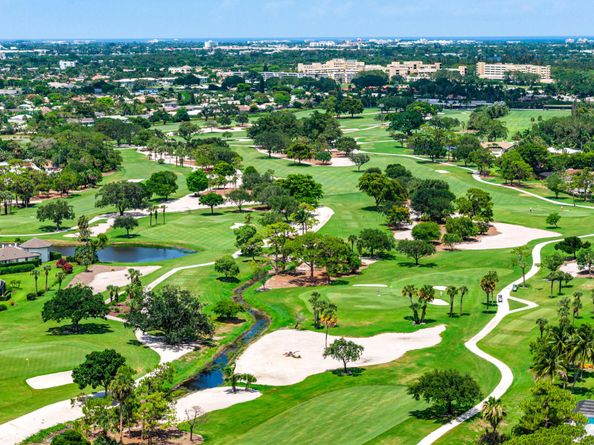 489 S Country Club Drive, Atlantis FL 33462