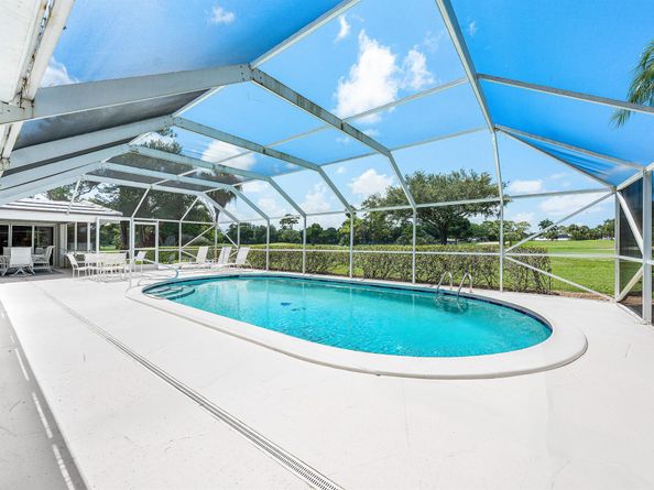 489 S Country Club Drive, Atlantis FL 33462