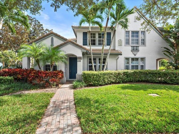 226 Evergrene Parkway 21C, Palm Beach Gardens FL 33410
