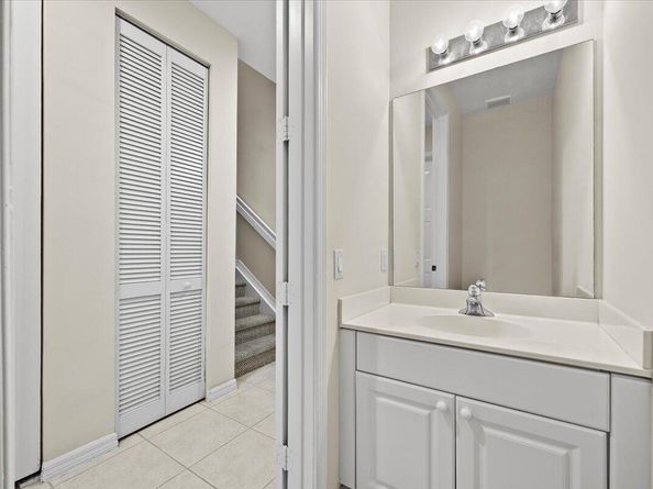 226 Evergrene Parkway 21C, Palm Beach Gardens FL 33410