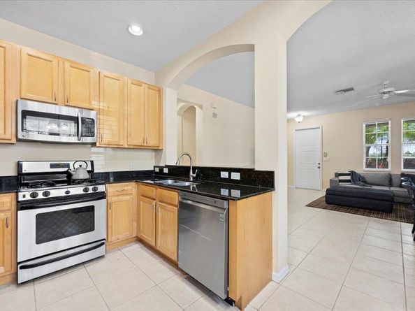 226 Evergrene Parkway 21C, Palm Beach Gardens FL 33410