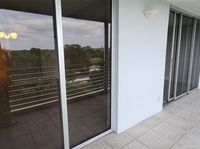 3503 Oaks Way 513, Pompano Beach FL 33069