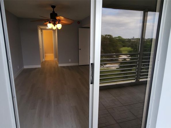 3503 Oaks Way 513, Pompano Beach FL 33069