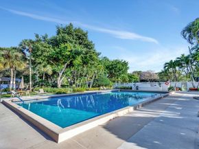 3503 Oaks Way 513, Pompano Beach FL 33069