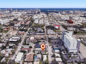 413-415 SE 23rd St, Fort Lauderdale FL 33316