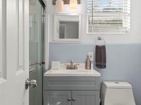 413-415 SE 23rd St, Fort Lauderdale FL 33316