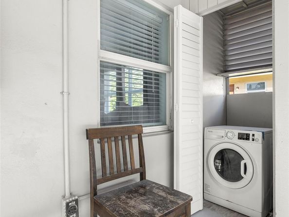 413-415 SE 23rd St, Fort Lauderdale FL 33316