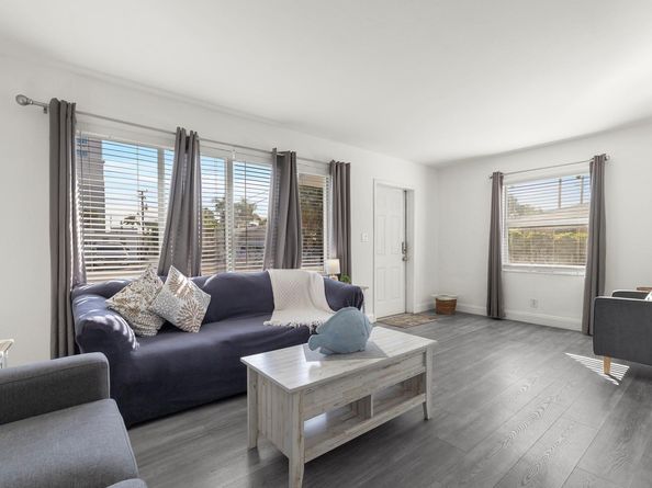 413-415 SE 23rd St, Fort Lauderdale FL 33316